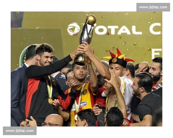 德阿拉斯卡埃塔首开纪录 + 全场最佳,弗拉门戈世俱杯 2-0 突尼斯希望 德阿拉斯卡埃塔首开纪录 + 全场最佳,弗拉门戈世俱杯 2-0 突尼斯希望